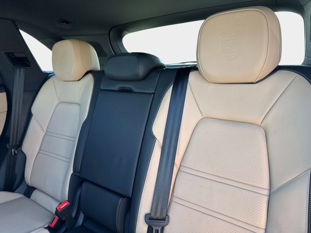 2025 Porsche Cayenne Base