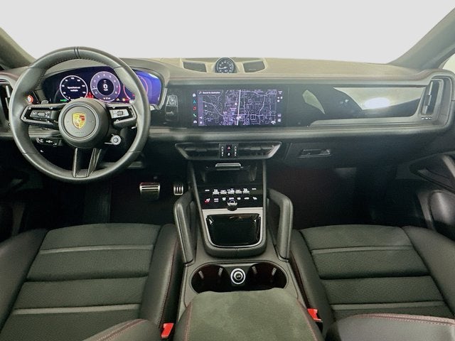 2025 Porsche Cayenne GTS